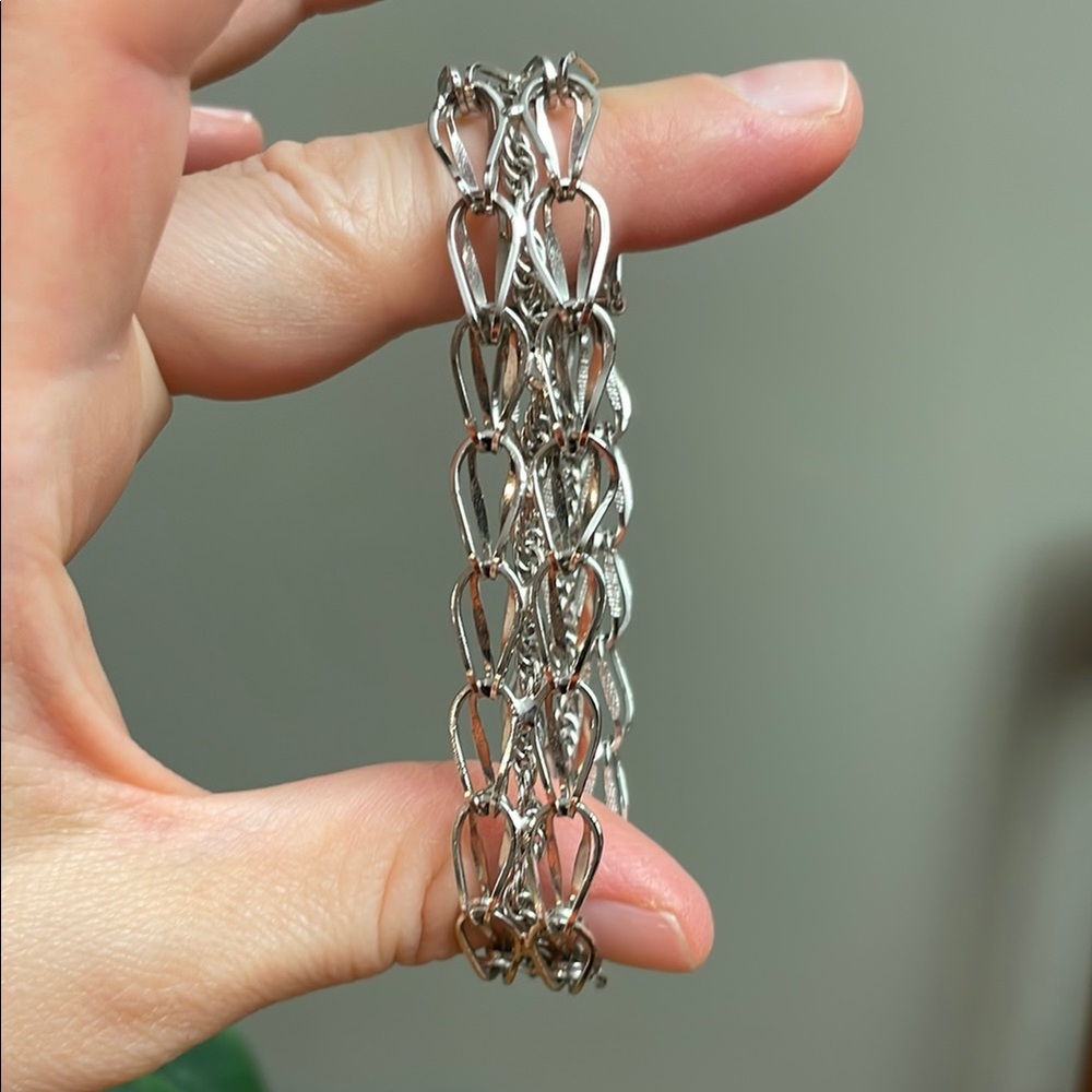 Vintage 1990s Sterling Silver Chainlink Bracelet with Intricate Design